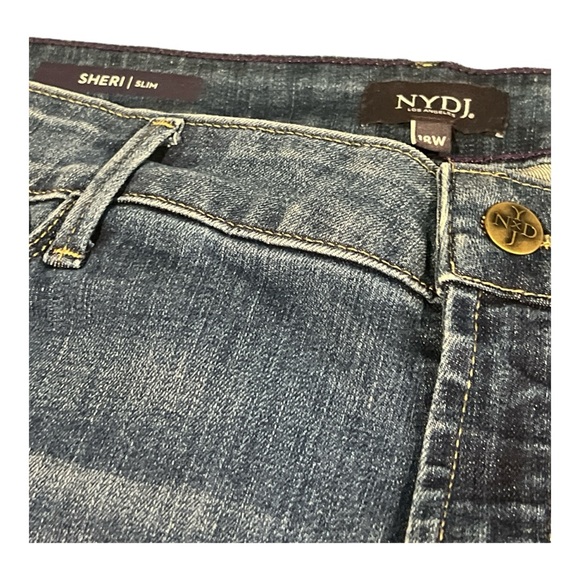 NYDJ Sheri Slim Jeans Size 18W. NWOT - Picture 3 of 5